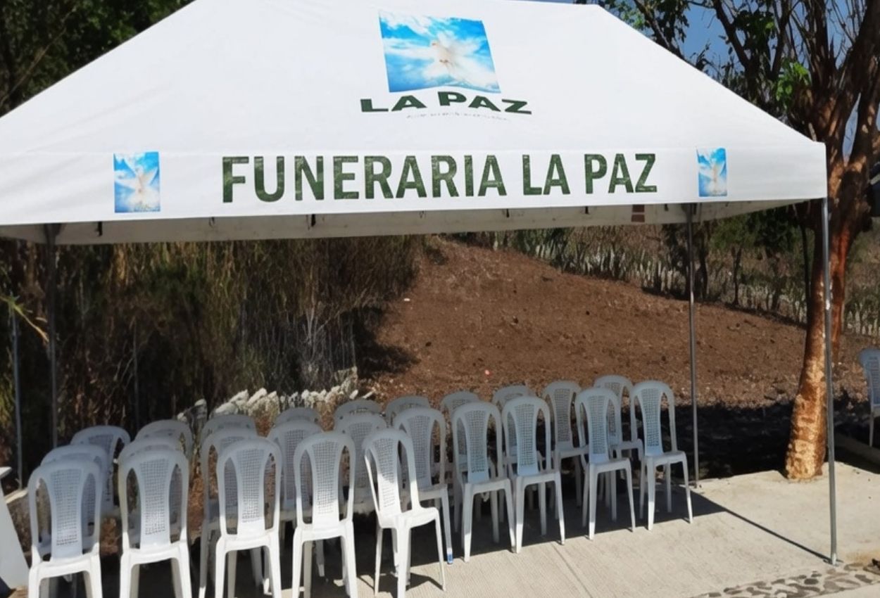 Capillas y Funeraria La Paz